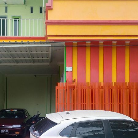 Hotel Reddoorz Syariah At Shakira Alesha Enggal à Bandar Lampung Extérieur photo