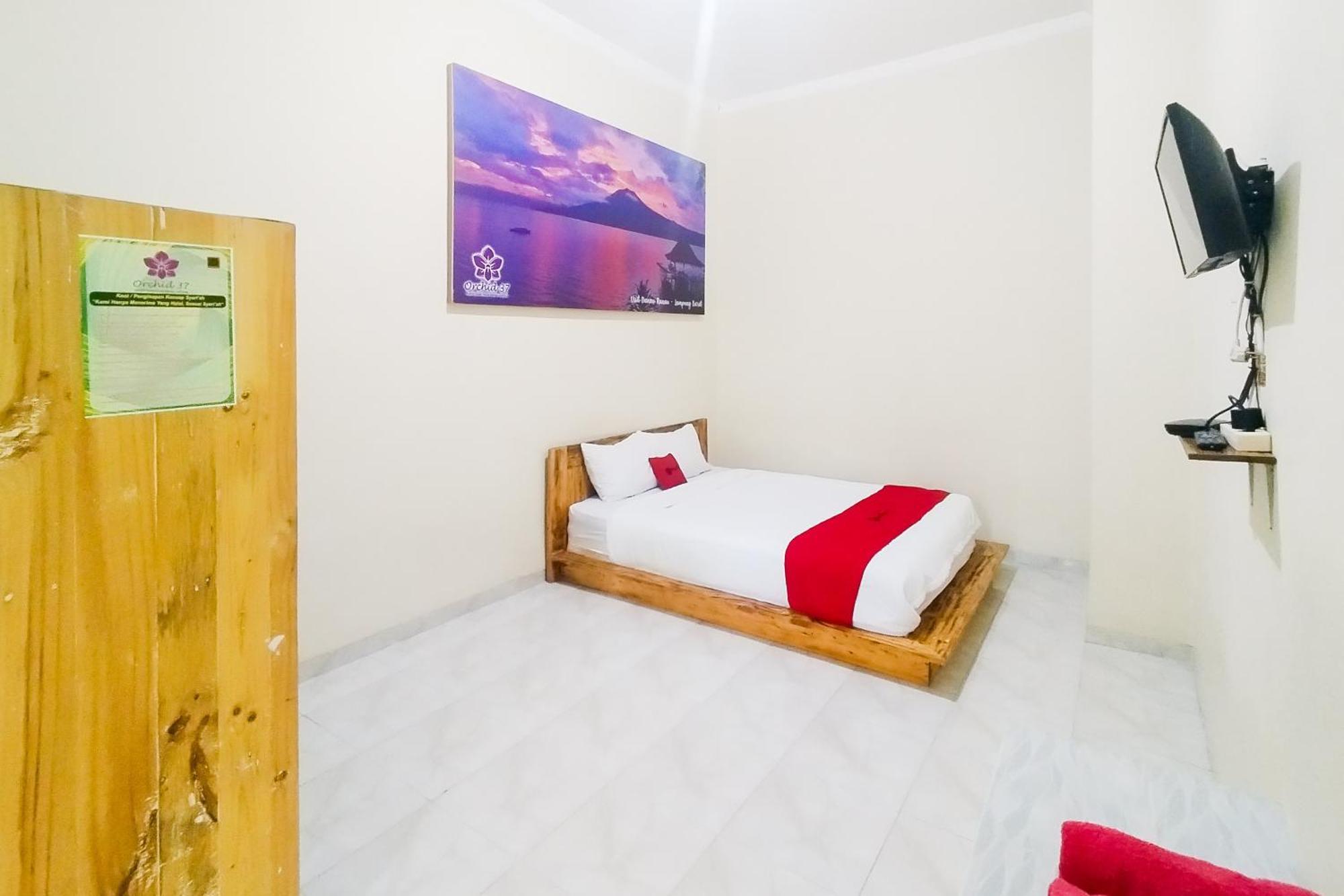 Hotel Reddoorz Syariah At Shakira Alesha Enggal à Bandar Lampung Extérieur photo